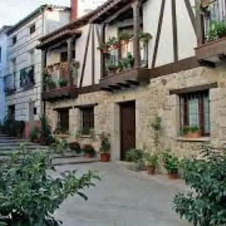 度假居 Casita Con Encanto En La Sierra De Gredos, 坎德莱达