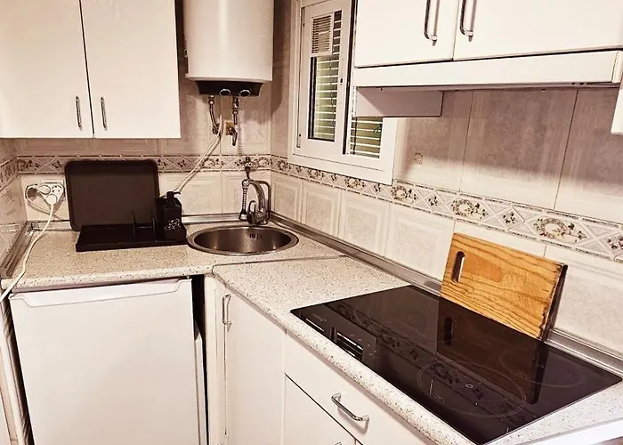 Casita Con Encanto En La Sierra De Gredos, Hébergement de vacances *